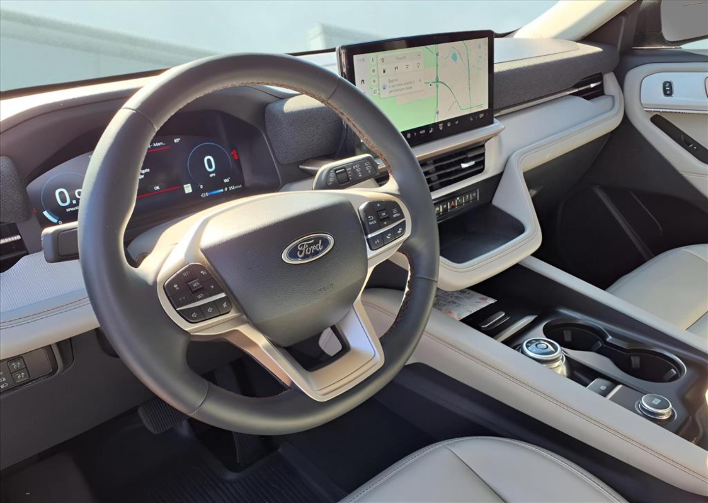 2025 Ford Explorer Active - Photo 13
