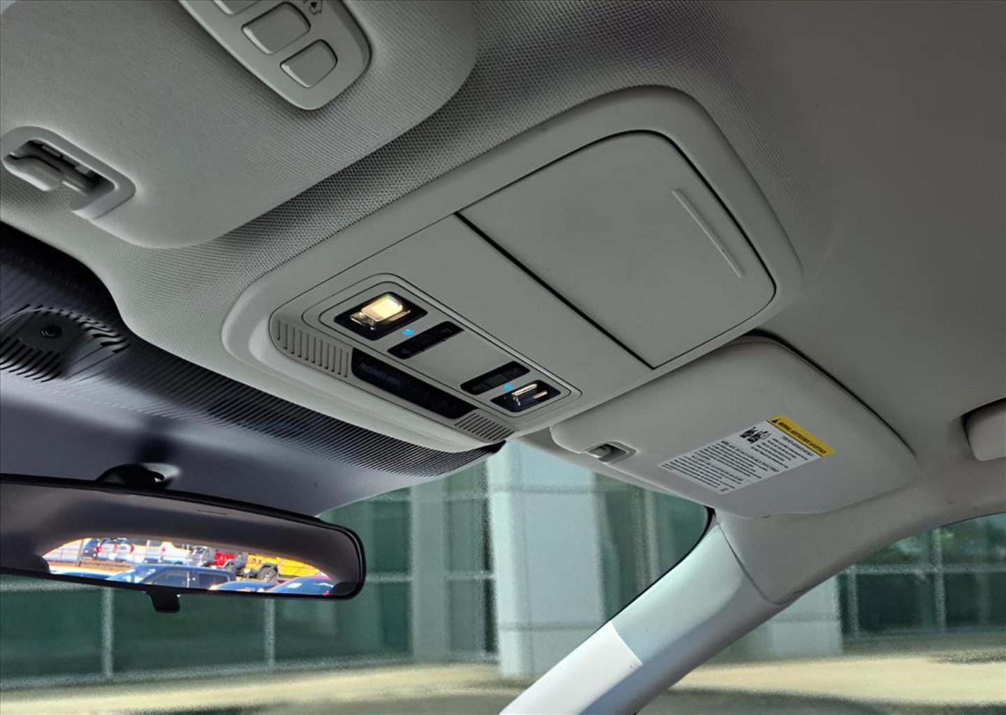 2025 Ford Explorer Active - Photo 16