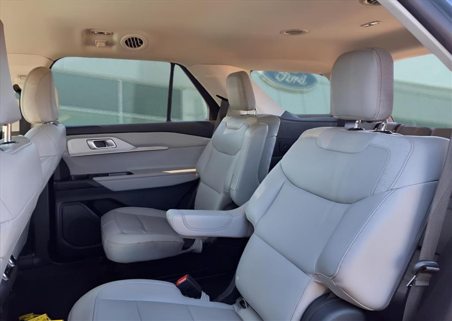 2025 Ford Explorer Active - Photo 18