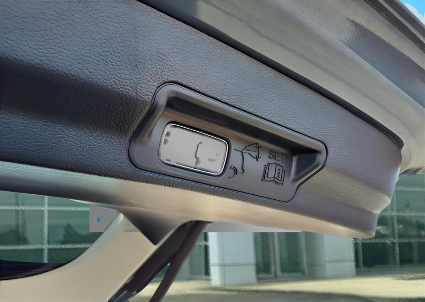 2025 Ford Explorer Active - Photo 21