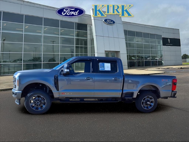 2023 Ford F-350 Super Duty LARIAT
