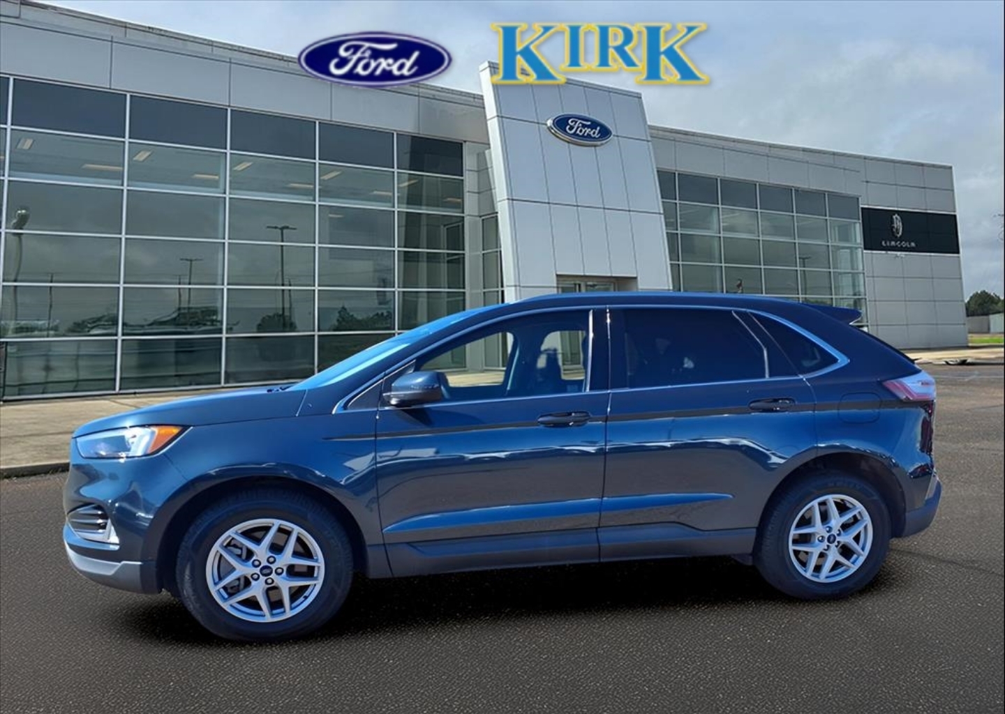 2022 Ford Edge SEL's photo