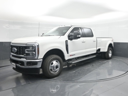 2026 Ford Super Duty F-350 DRW LARIAT