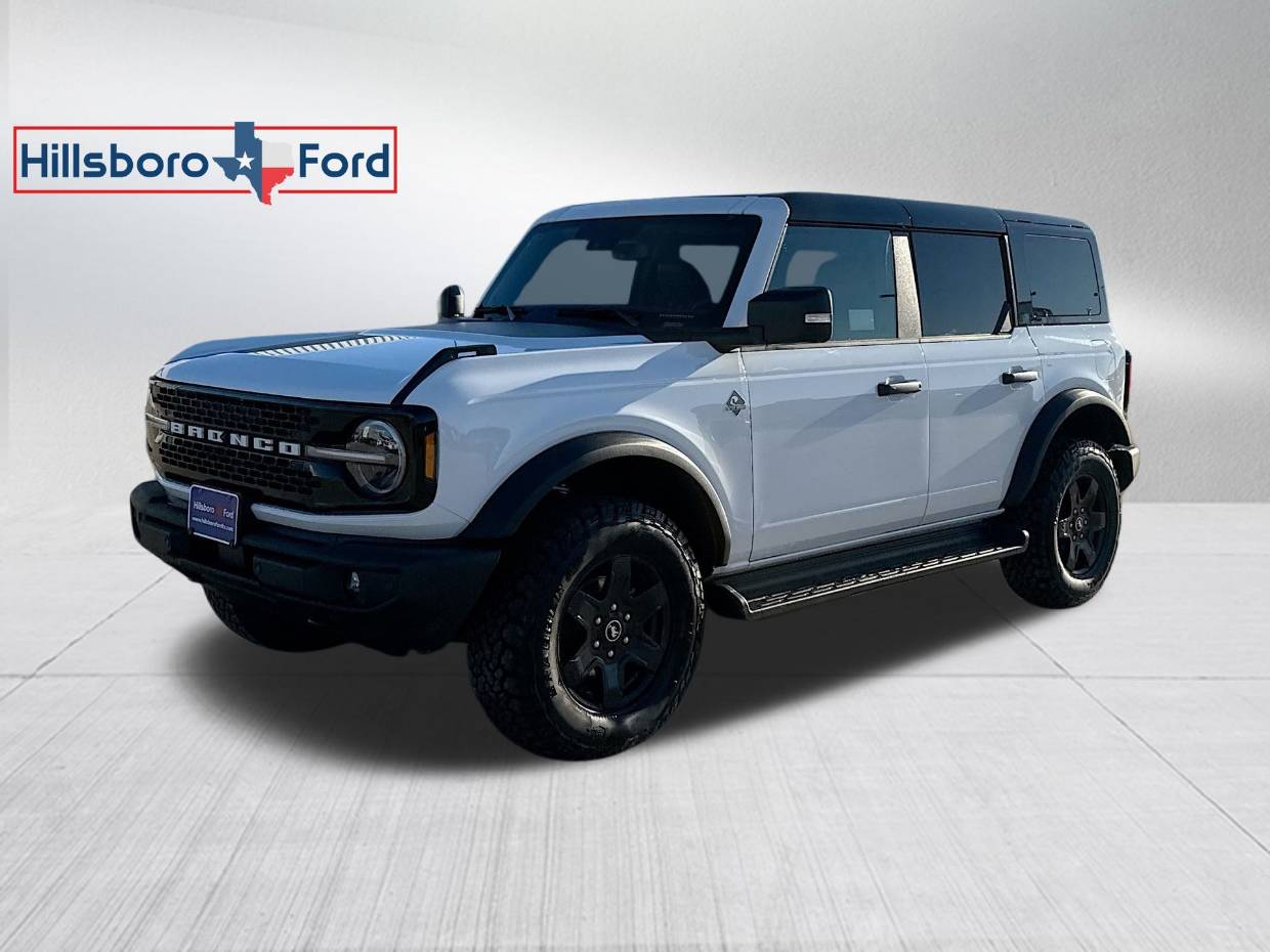 2025 Ford Bronco 4-Door Outer Banks's photo