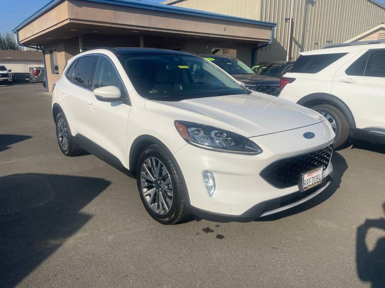 Used 2020 Ford Escape Titanium with VIN 1FMCU0DZ7LUB06609 for sale in Exeter, CA