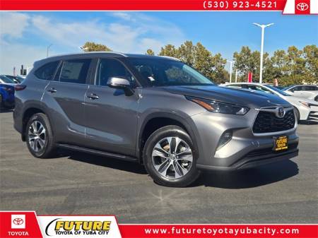 2026 Toyota Highlander XLE