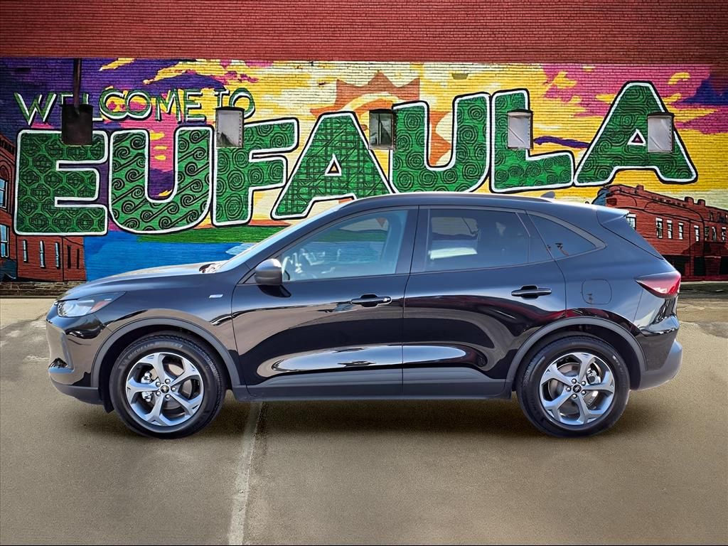 2025 Ford Escape ST-Line photo 3