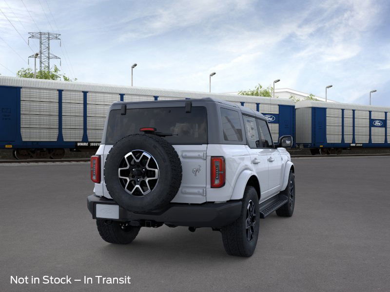 2025 Ford Bronco Outer Banks photo 4