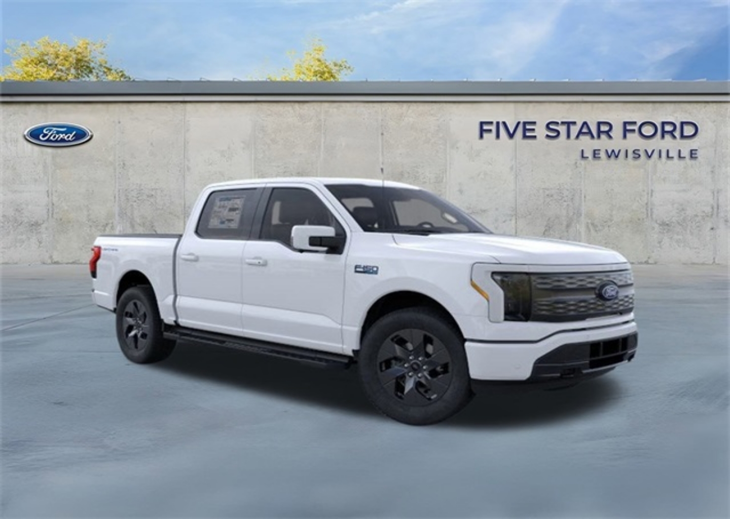 2025 Ford F-150 Lightning Lariat's photo