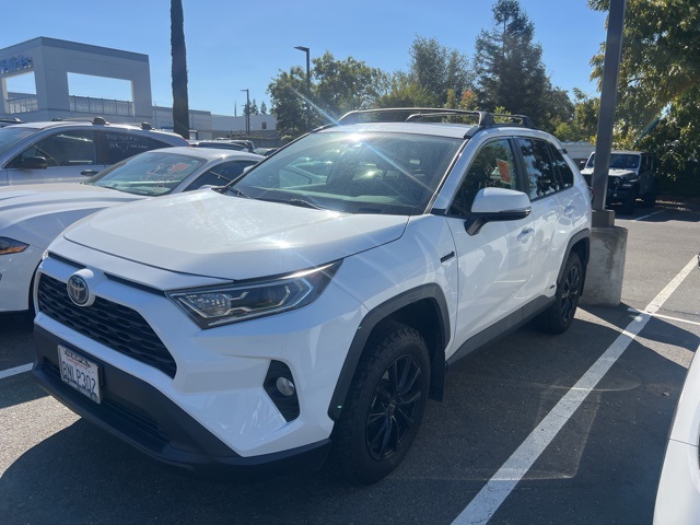 2020 Toyota RAV4 Hybrid XLE
