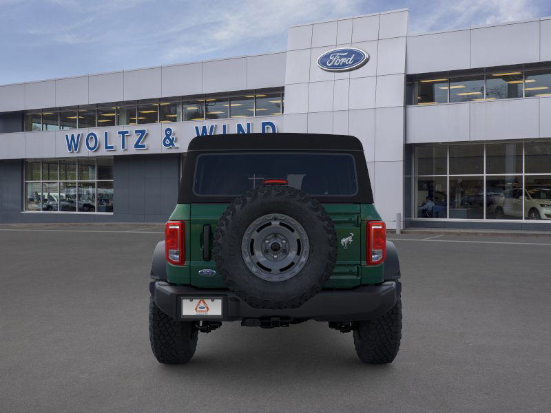 2025 Ford Bronco Base photo 3