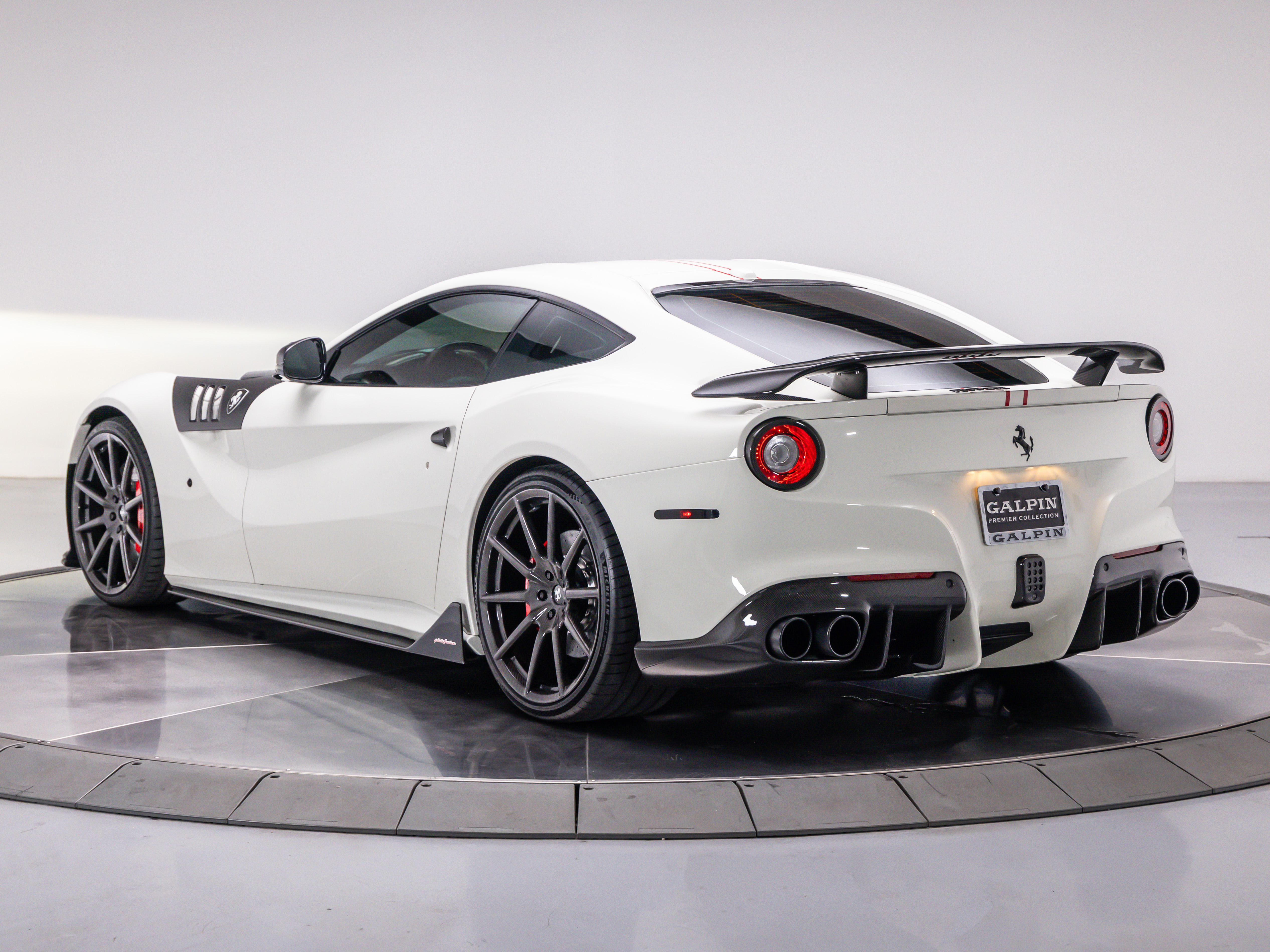 2016 Ferrari F12 Berlinetta F12 photo 3