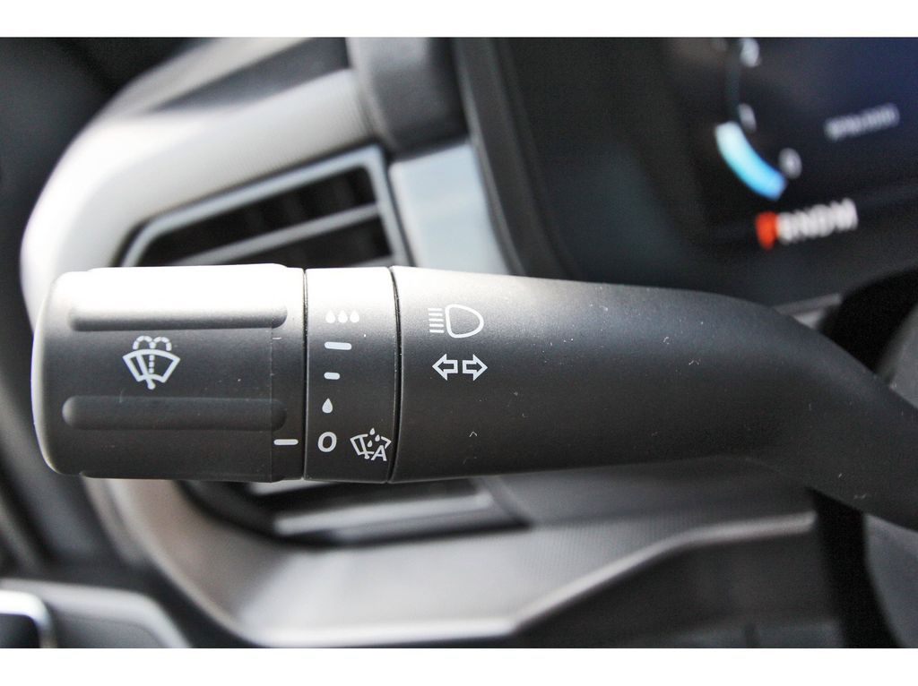 2025 Ford F-150 Lariat photo 4