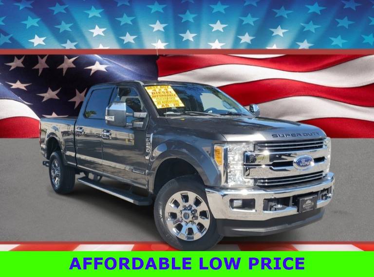 2017 Ford Super Duty F-250 SRW LARIAT