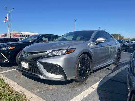 2022 Toyota Camry Hybrid XSE