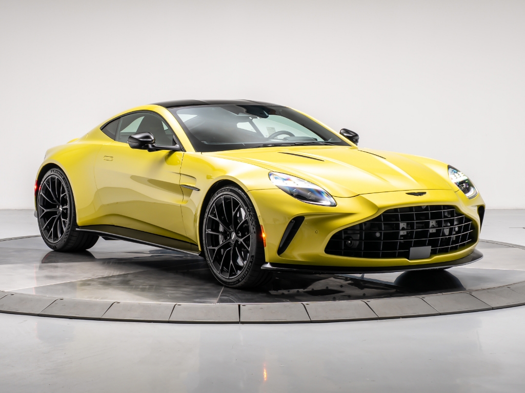 2025 Aston Martin Vantage Base