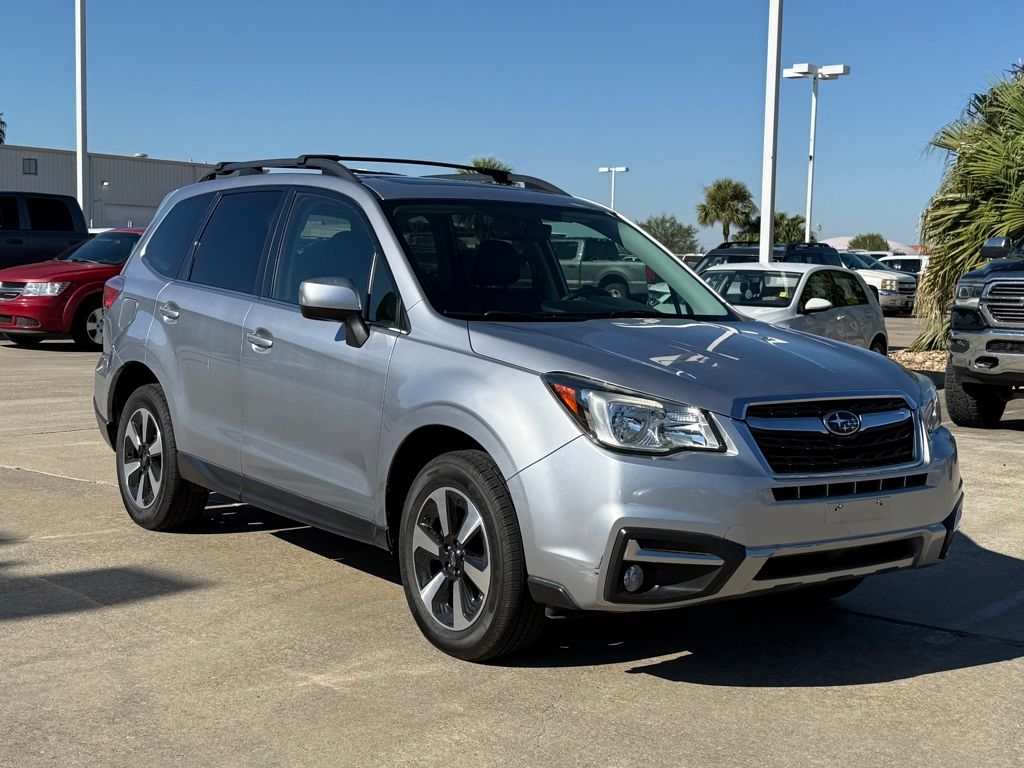 2017 Subaru Forester 2.5i Limited photo 3