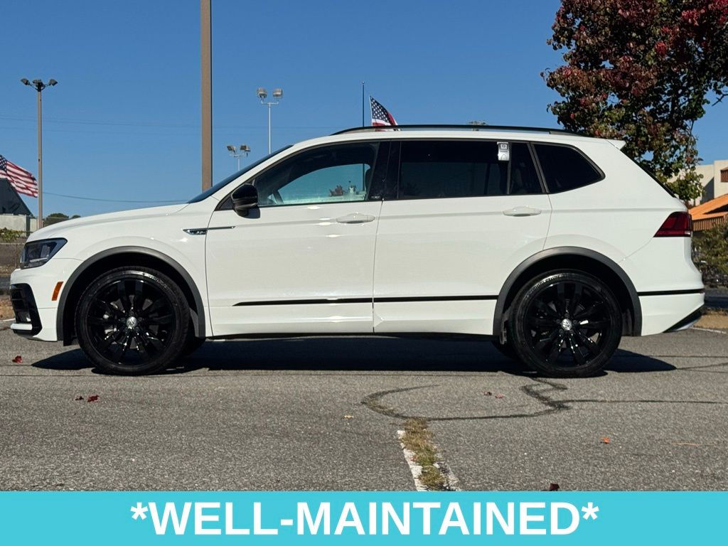 2021 Volkswagen Tiguan SE R-Line Black photo 2