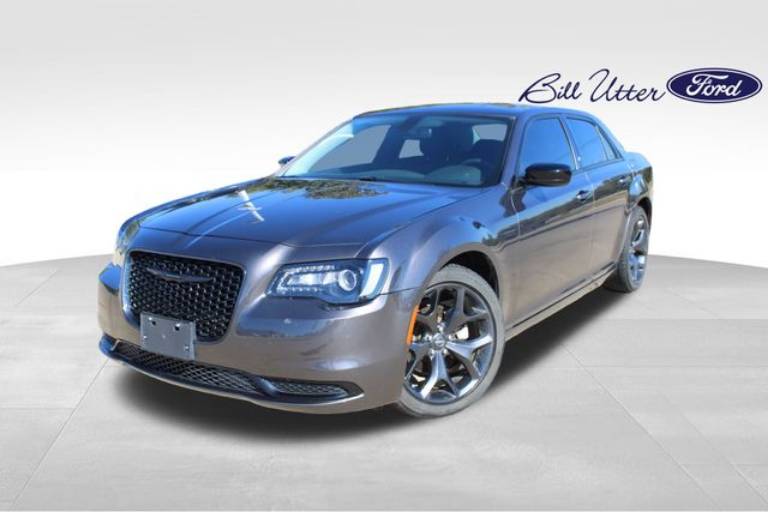 2023 Chrysler 300 Touring