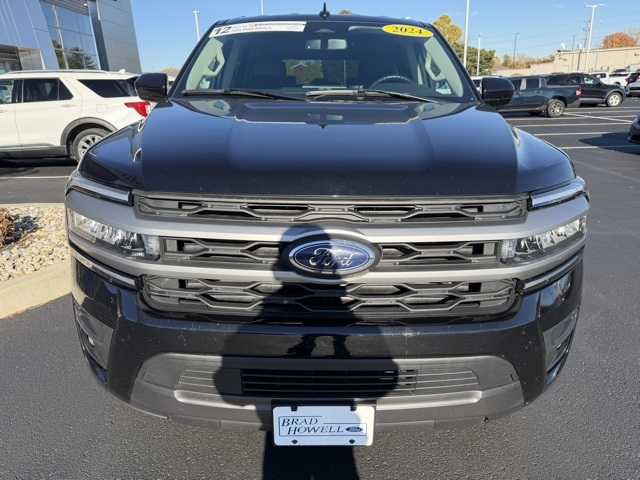 2024 Ford Expedition XLT photo 3