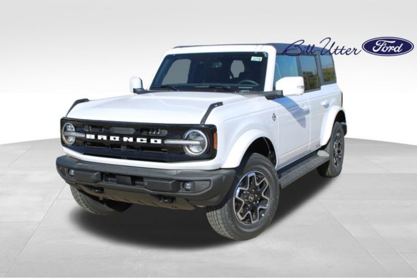 2025 Ford Bronco 4-Door Outer Banks's photo