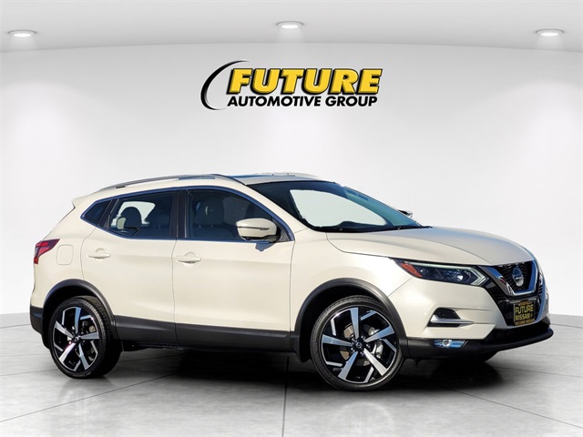 2022 Nissan Rogue Sport SL