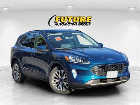 2020 Ford Escape Titanium Hybrid