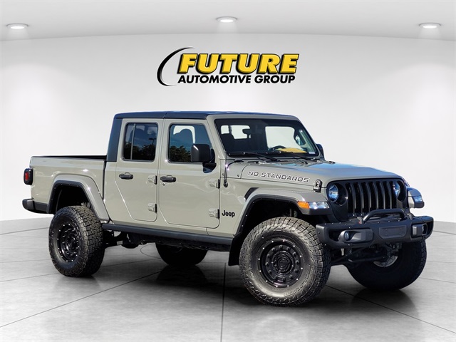 2022 Jeep Gladiator Willys