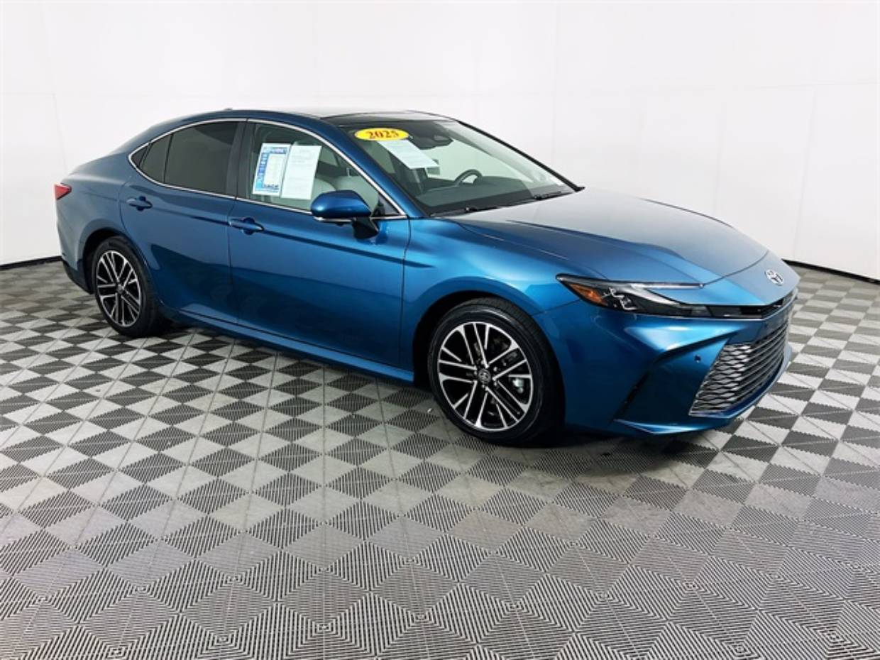 2025 Toyota Camry XLE