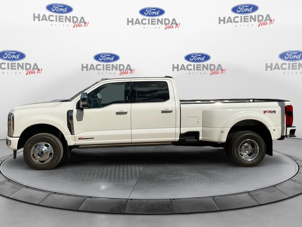 2026 Ford F-350 photo 2