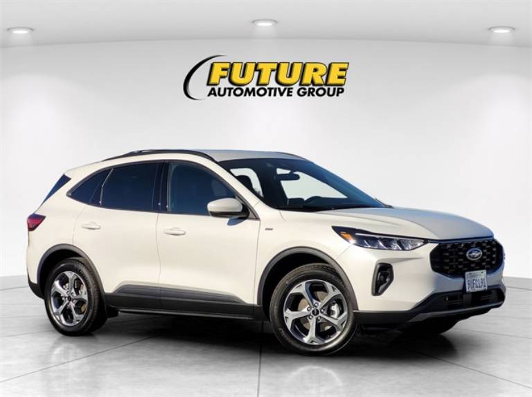 2025 Ford Escape Hybrid ST-Line Select