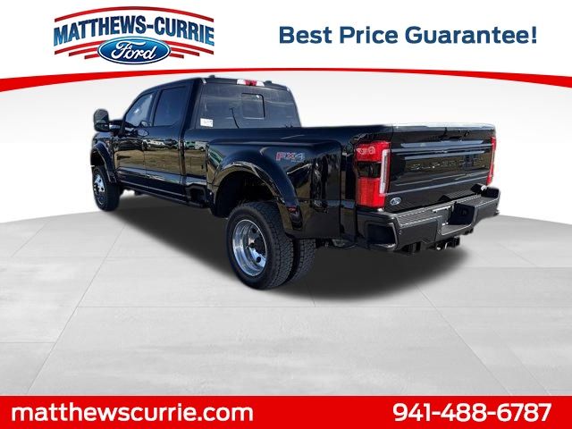 2026 Ford F-450 photo 4