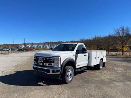 2024 Ford F-450SD XL