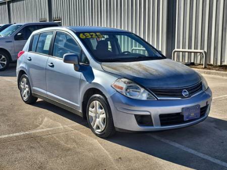 2011 Nissan Versa 1.8 S