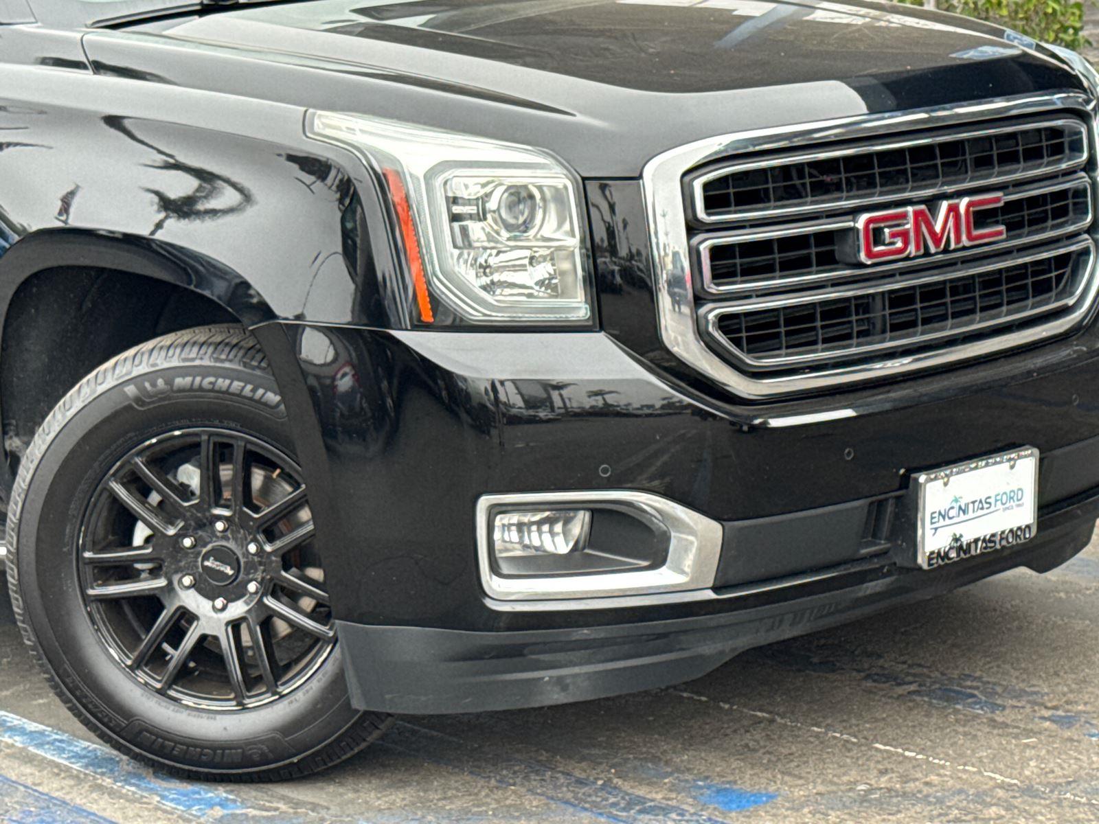 2019 Gmc Yukon SLE photo 3