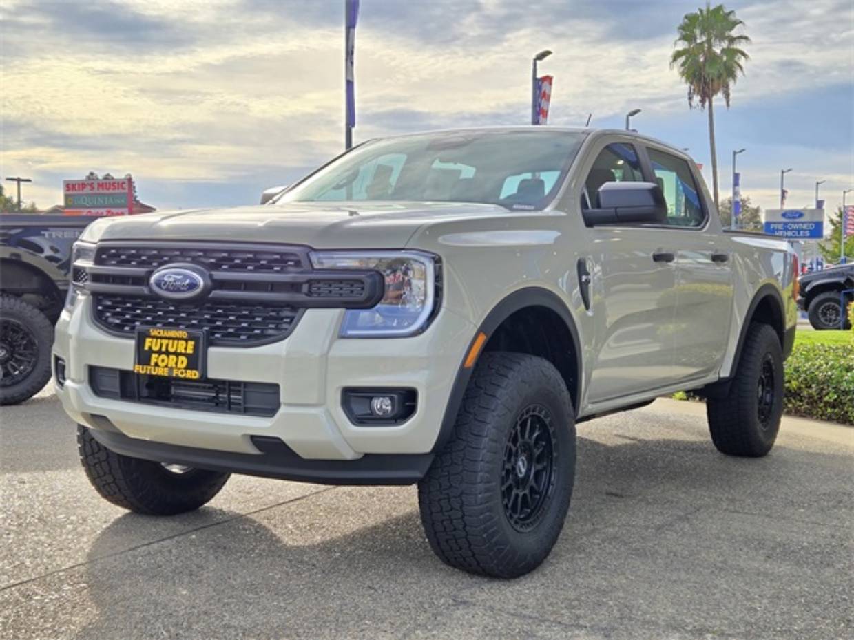 2025 Ford Ranger XL's photo