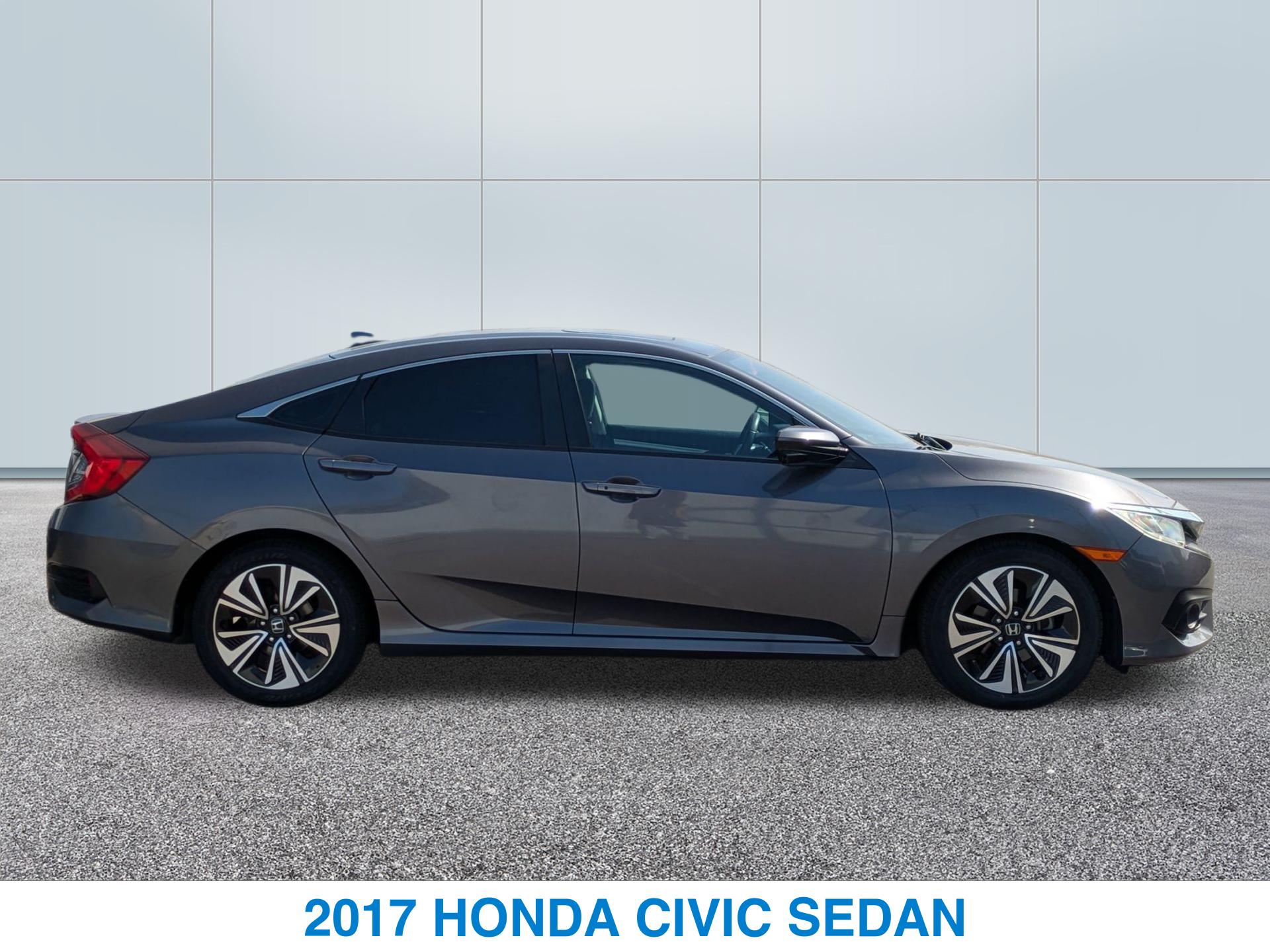2017 Honda Civic EX-T photo 4