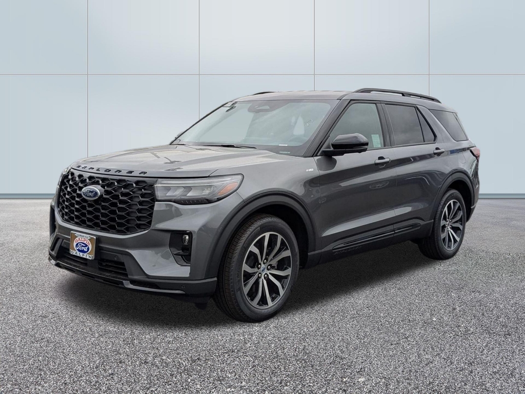 2025 Ford Explorer ST Line