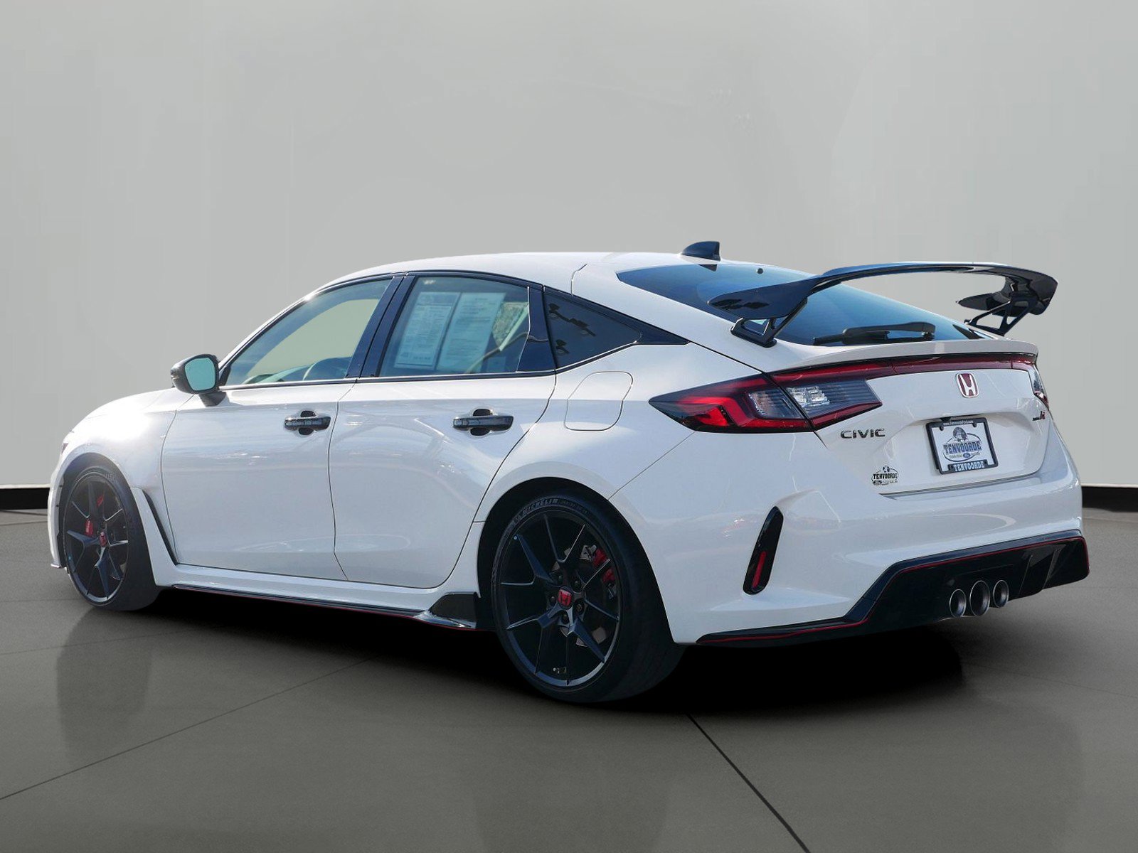 Used 2025 Honda Civic Hatchback Type-R with VIN JHMFL5G48SX001042 for sale in St. Cloud, Minnesota