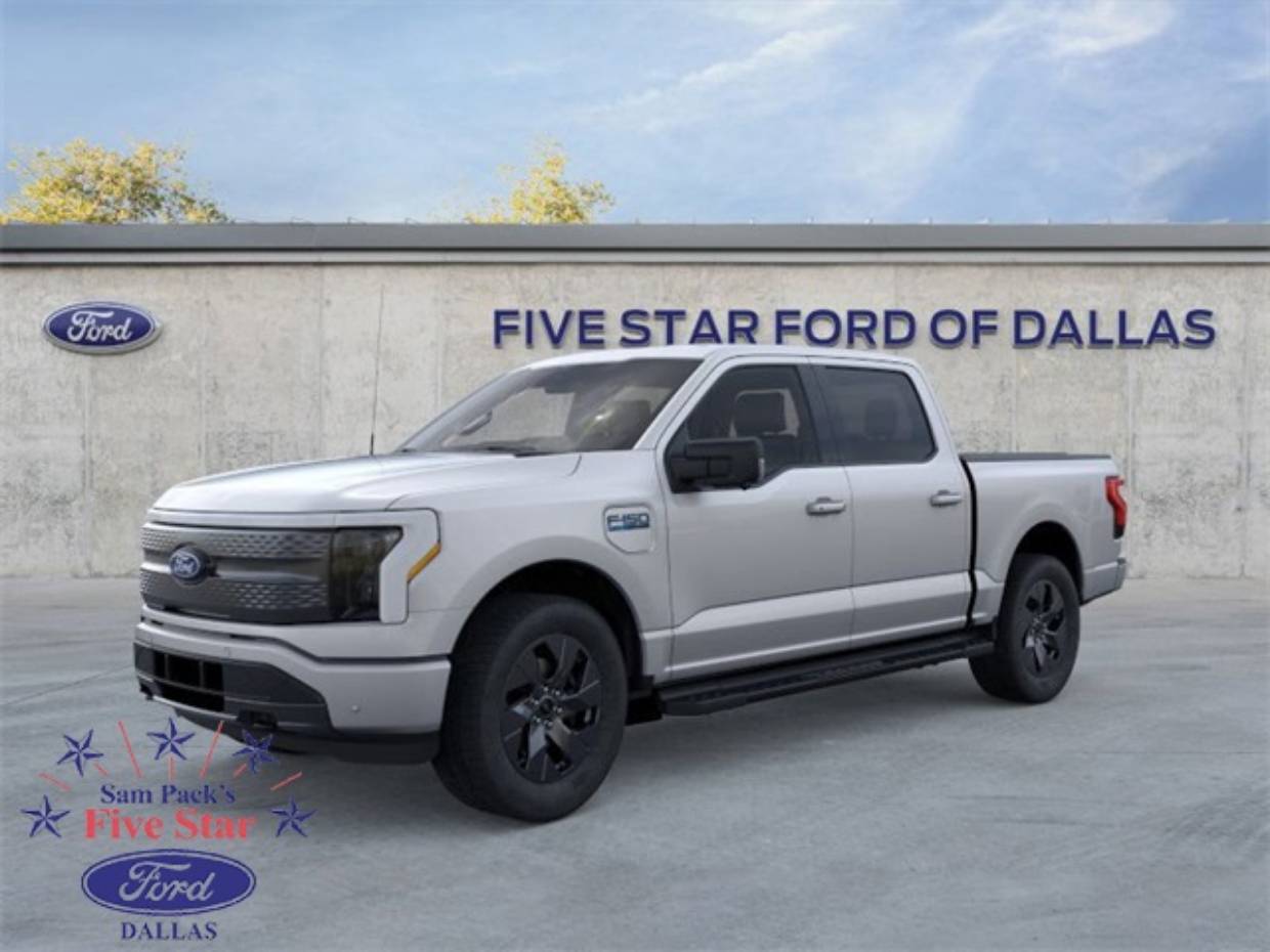 2025 Ford F-150 Lightning Flash's photo