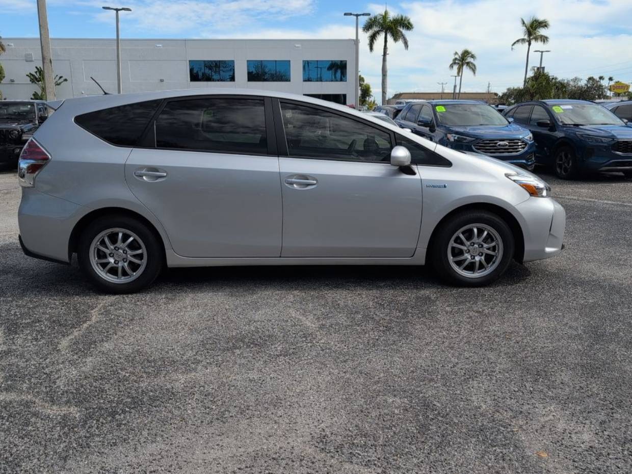 Used 2015 Toyota Prius v Five with VIN JTDZN3EU1FJ028639 for sale in Englewood, FL