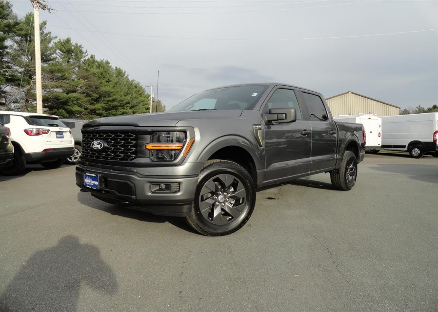 2025 Ford F-150 STX's photo