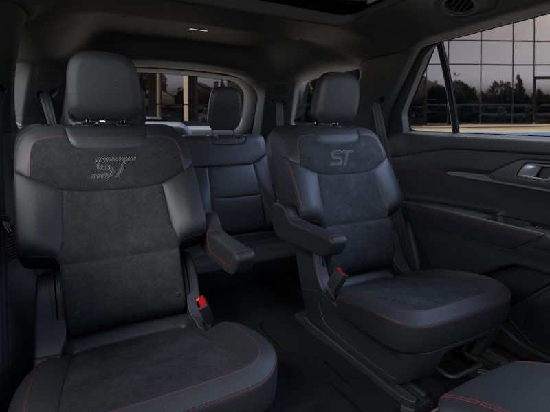 2026 Ford Explorer ST photo 4