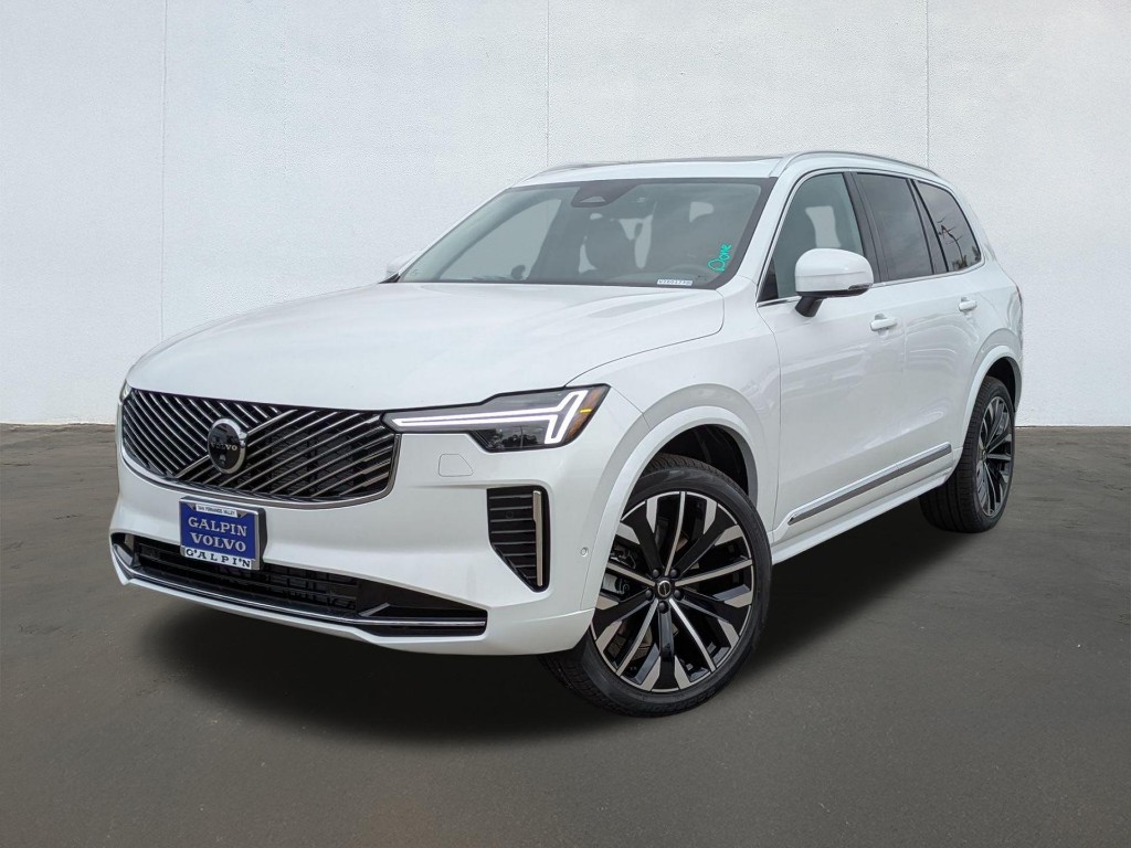 2026 Volvo XC90 B5 Plus 7-Seater