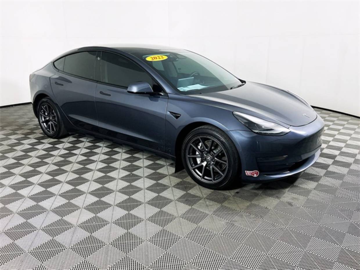 2022 Tesla Model 3 Base's photo