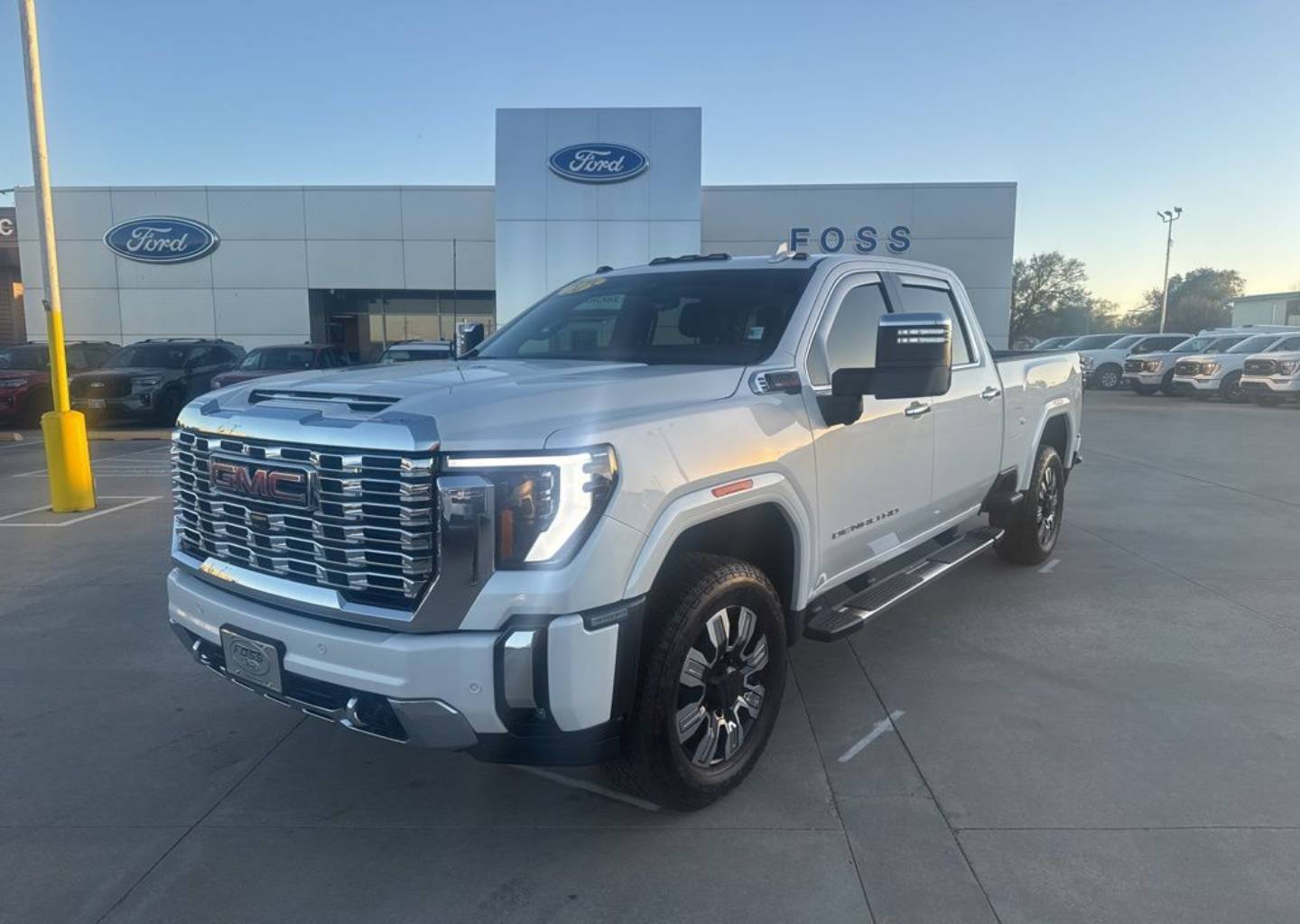 2024 GMC Sierra 3500HD Denali's photo