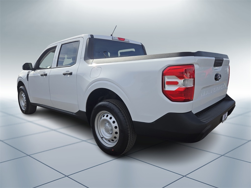 2025 Ford Maverick XL photo 2