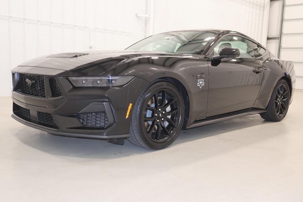 2025 Ford Mustang GT photo 4