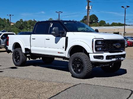 2025 Ford Super Duty F-250 Black Widow XLT
