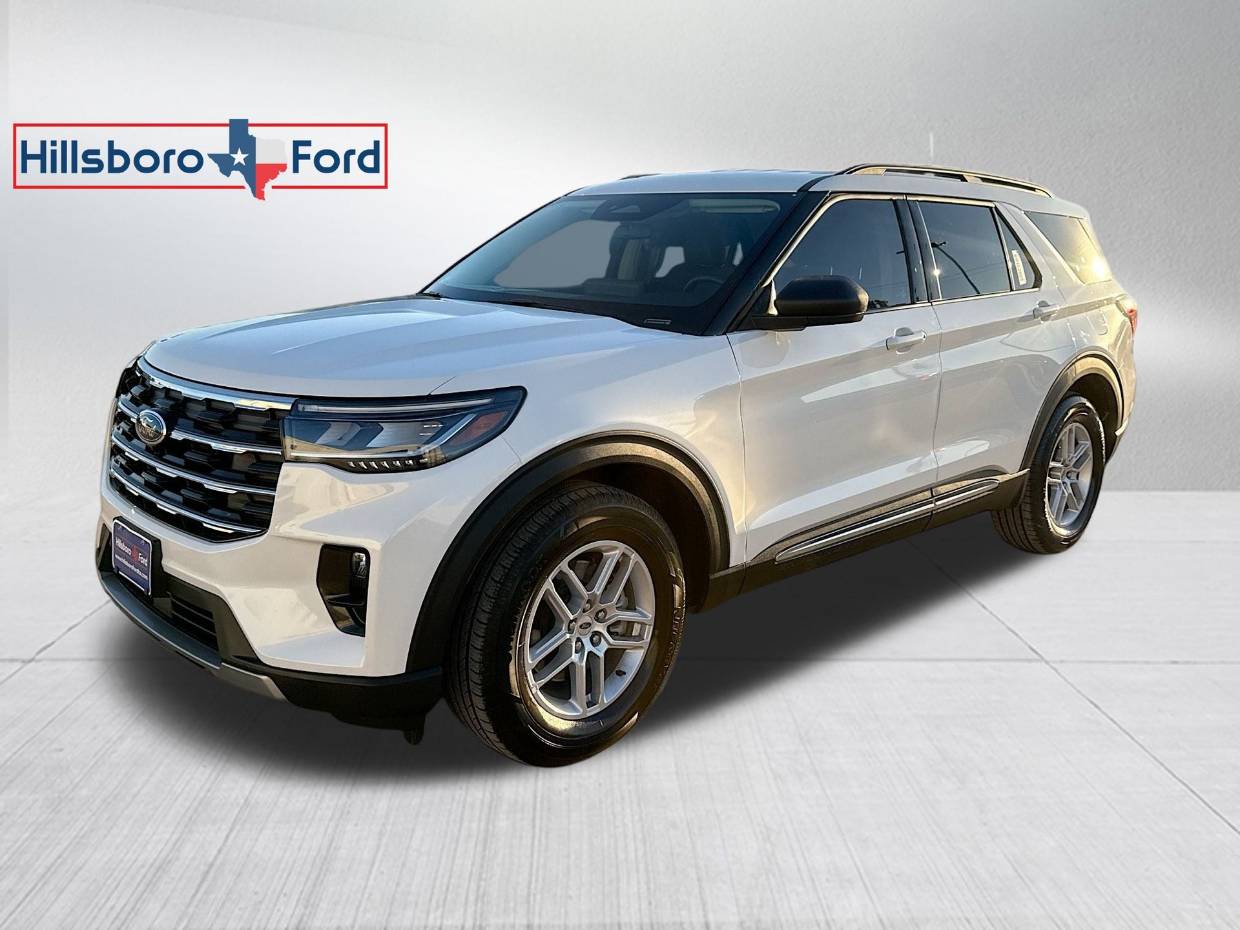 2025 Ford Explorer Active's photo